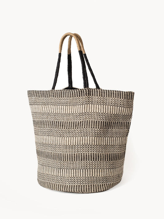 Dobi Shoulder Tote - Black - Sustainable made with eco-friendly materials