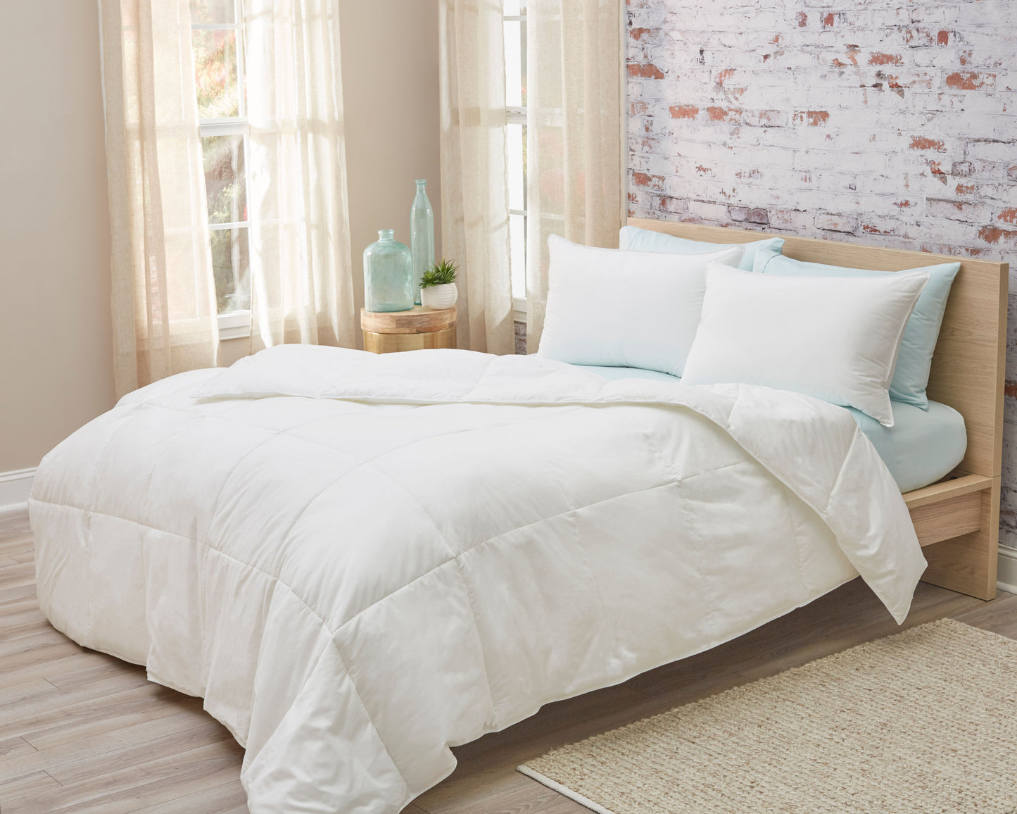 Down Alternative Comforter