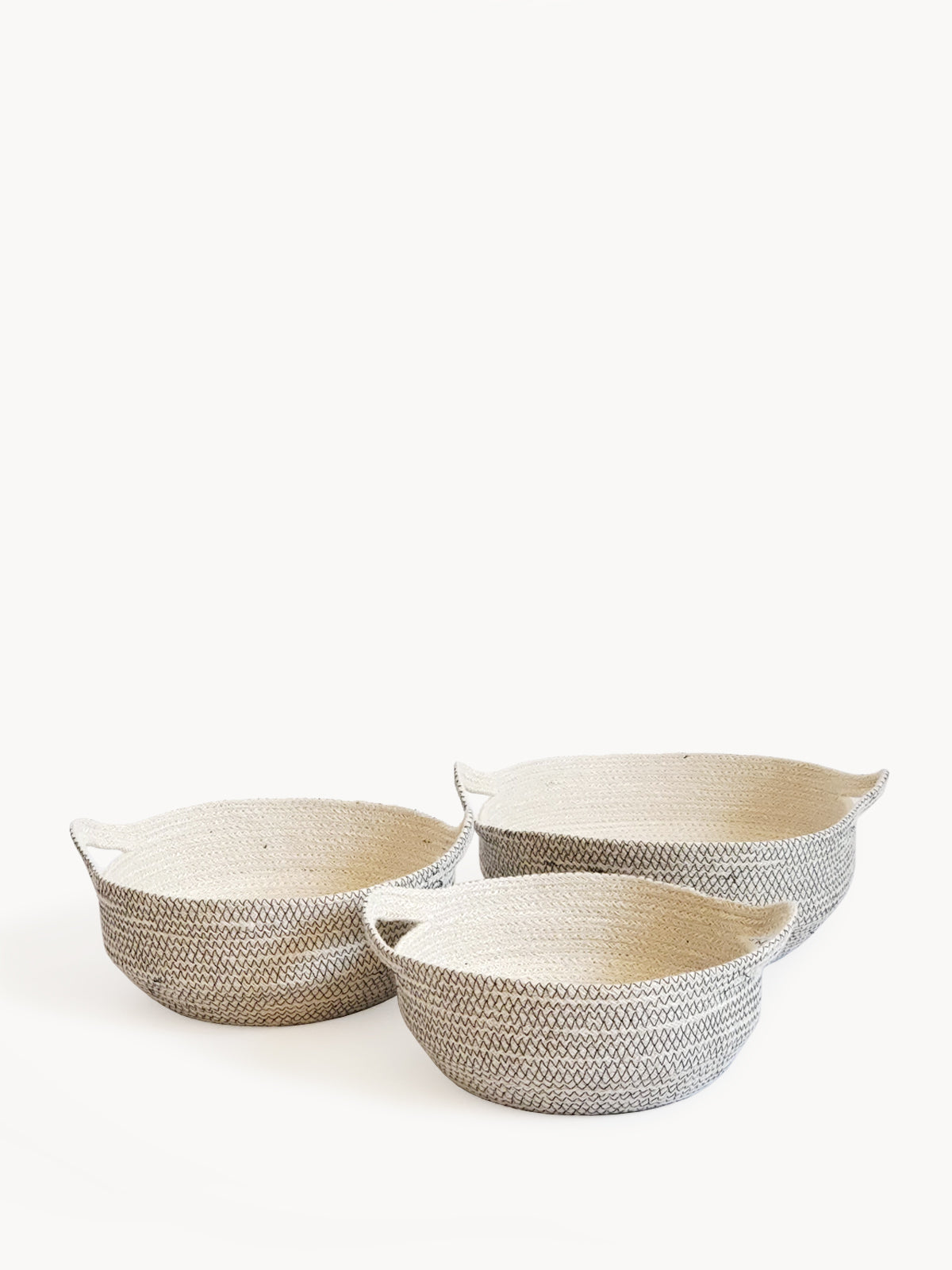 Amari Fruit Bowl - Black - Handwoven and color stitched with jute