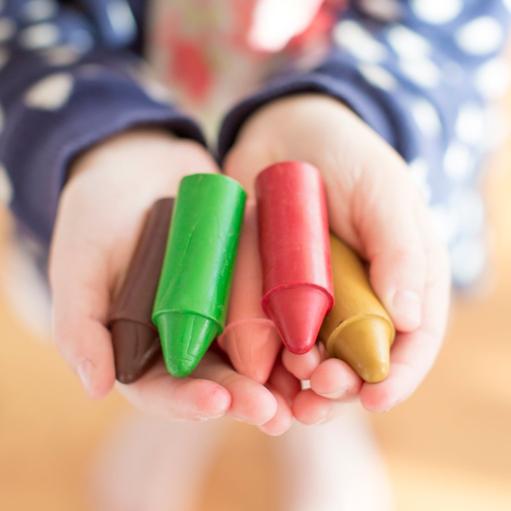 The Beehive Bundle - Bath Crayons, Wax Crayons and Bath Coloring Drops