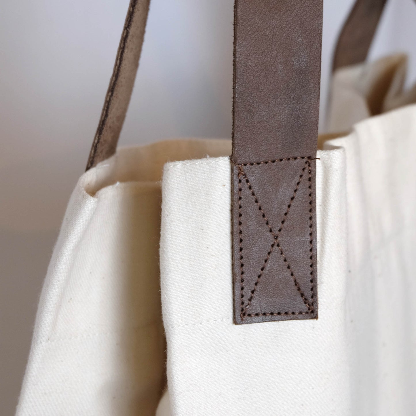 Block Tote Bag - Beige