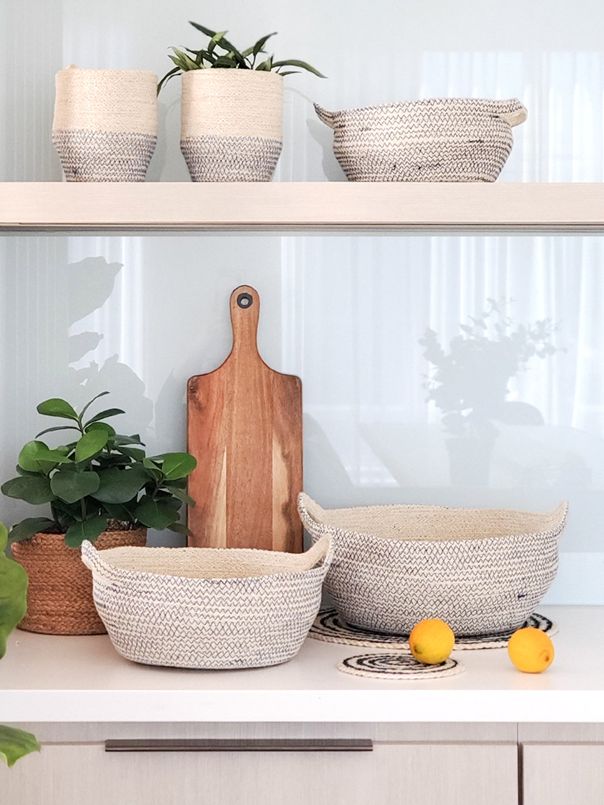 Amari Fruit Bowl - Black - Handwoven and color stitched with jute