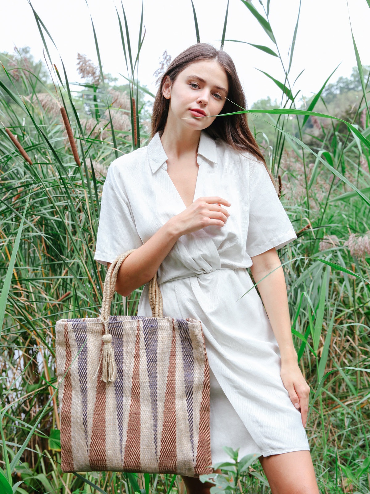 Hand-loomed and Naturally dyed Maja Jute Tote Bag