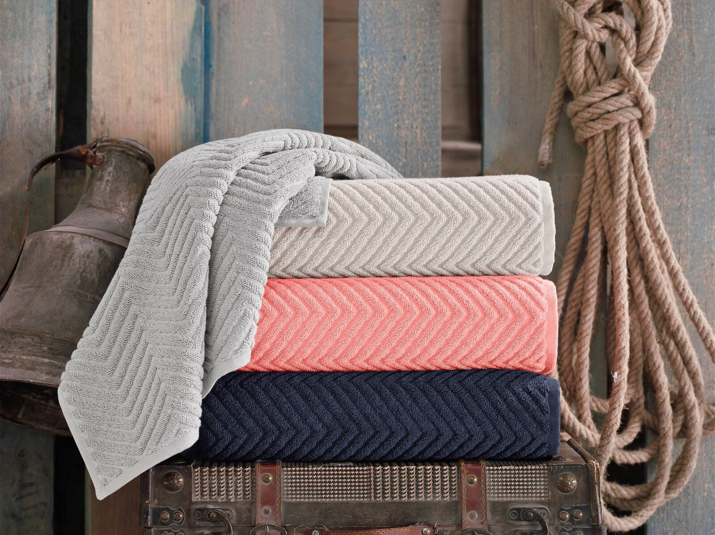 100% Turkish Cotton Venice Collection Luxury Jacquard Bath Towels - Set of 2